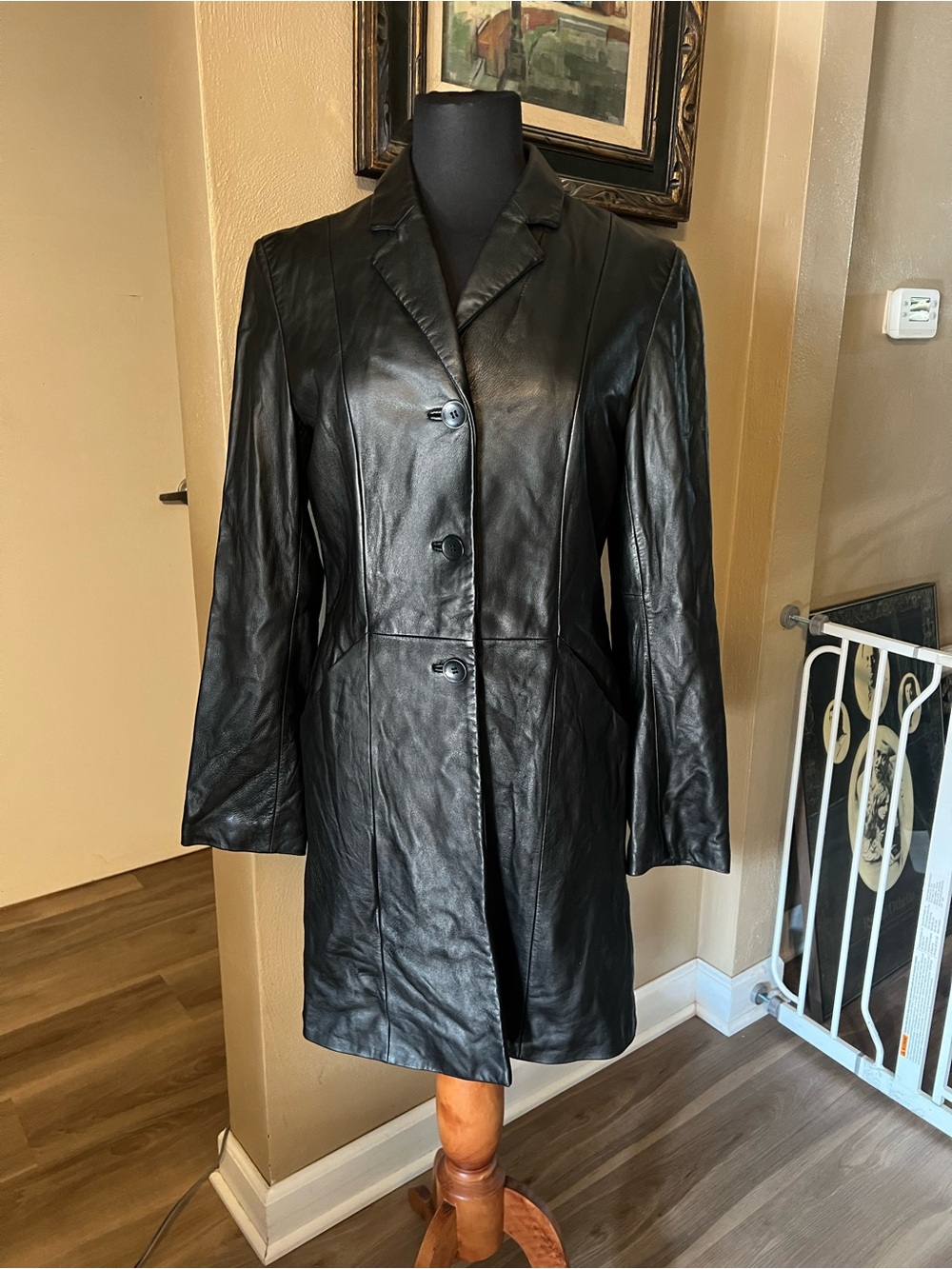 Vintage Wilson’s Leather black coat with button front sz small